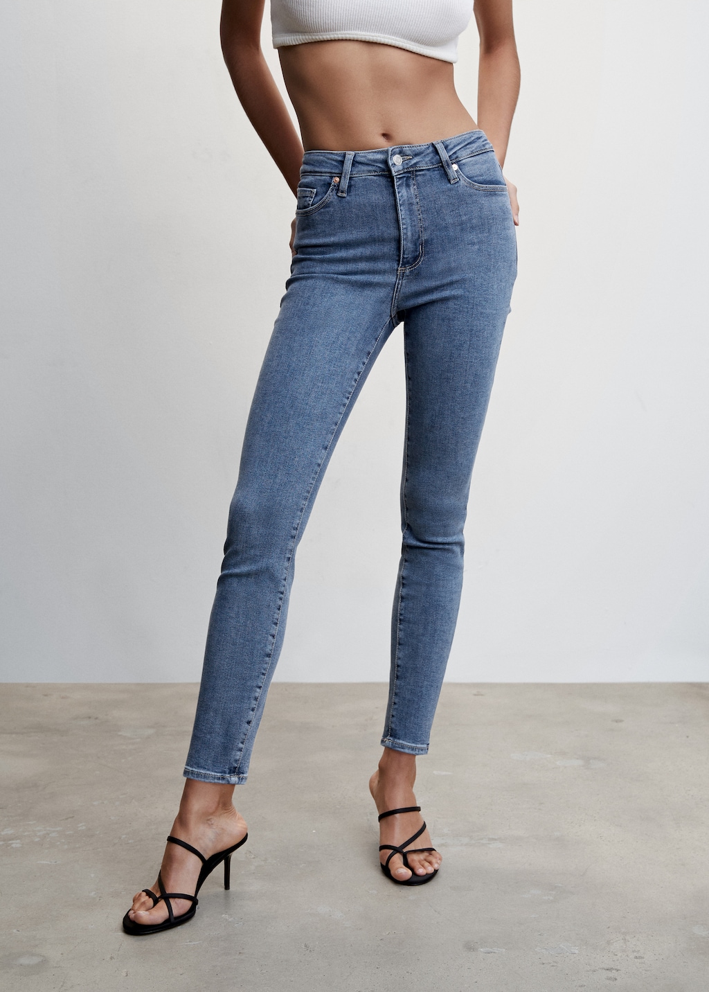 jean-slim-femme-502ihn.jpg